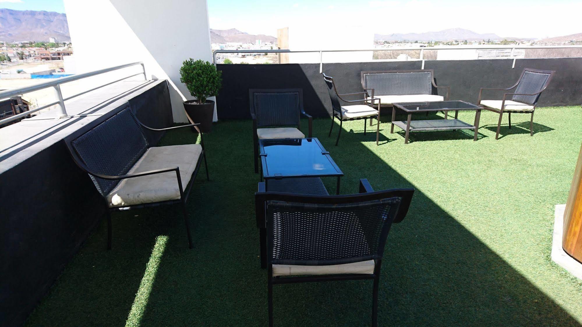 Hotel Nuvo Saltillo Bagian luar foto